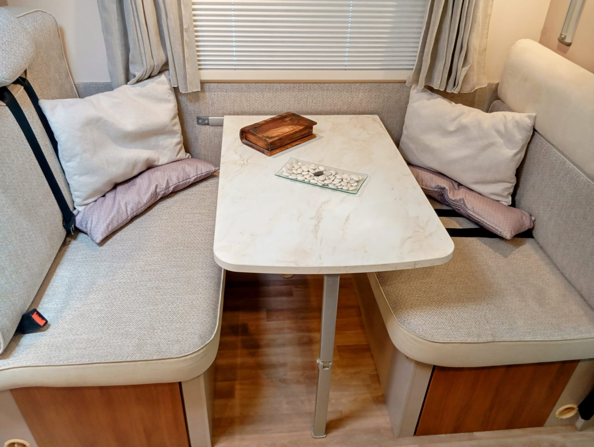 Rimor Hygge 12 Plus interior